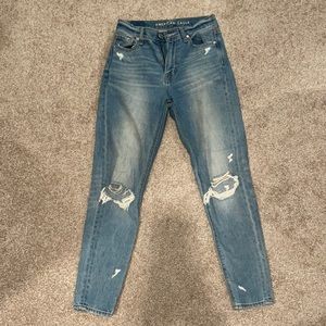 American Eagle high wasted ripped jeans